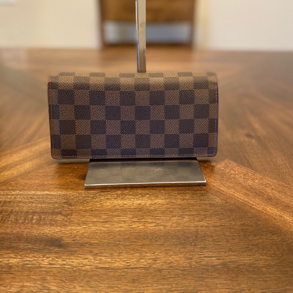 Louis Vuitton Damier Canvas Wallet Purse